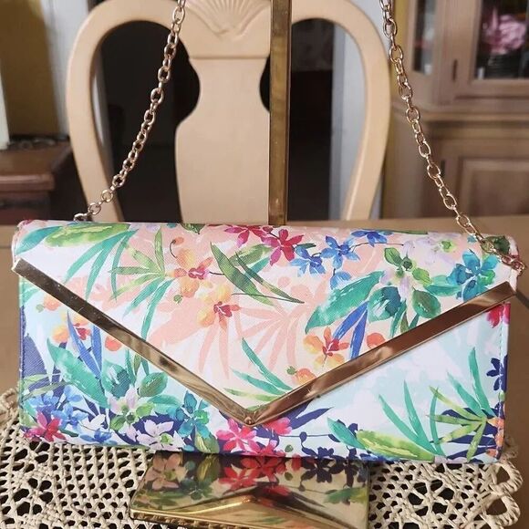 Aldo floral envelope clutch with gold chain - Picture 1 of 6
